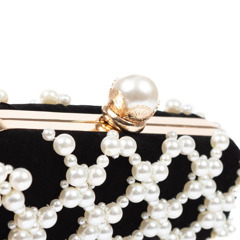 Pearl Clutch Black